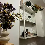 Apartment West Station Gallery - Free Parking, Cozy Home, Perfect For Families *