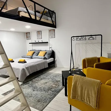West Station Gallery - Free Parking, Cozy Home, Perfect For Families Apartment Budapest
