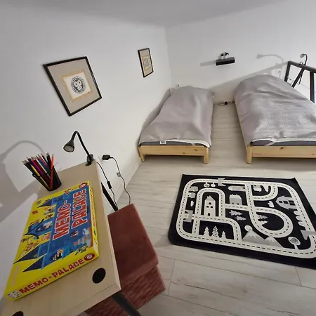 West Station Gallery - Free Parking, Cozy Home, Perfect For Families Budapeszt