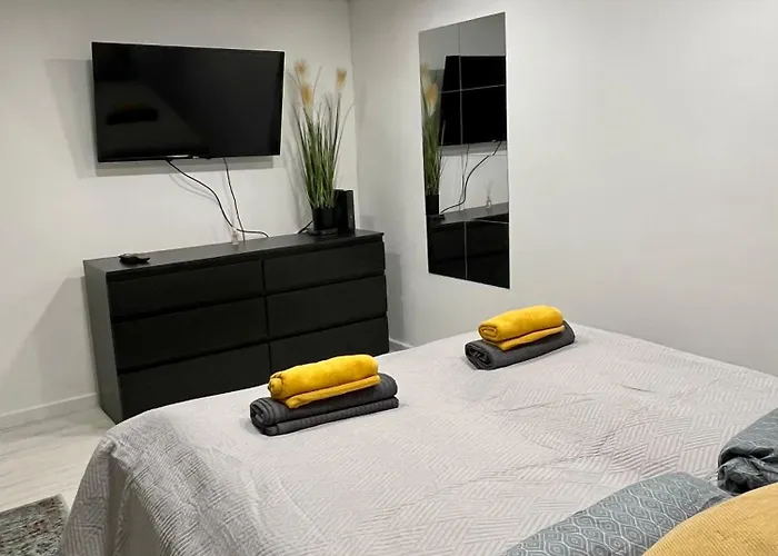 West Station Gallery - Free Parking, Cozy Home, Perfect For Families 아파트